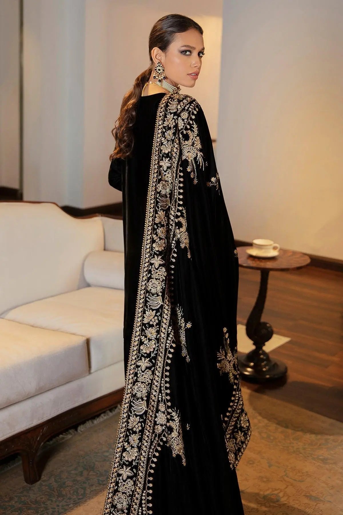 EMBROIDERED VELVET SHAWL VS-24 - House Of Anaya