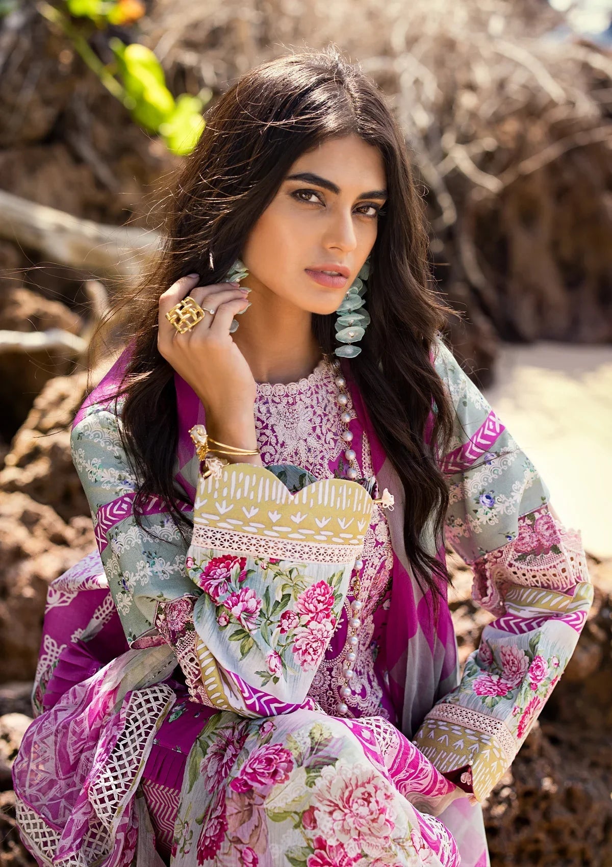 ELAF Signature Embroidered Lawn Unstitched 3Pc Suit ESL-04B ENCHANTMENT