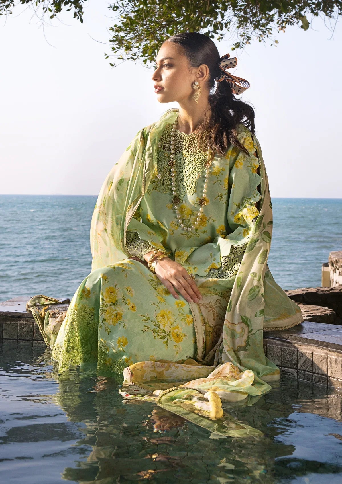 ELAF Signature Embroidered Lawn Unstitched 3Pc Suit ESL-06B MAJESTIC NOVA