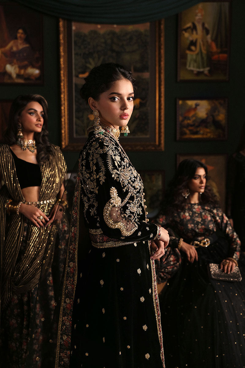 Niloufer by Mushq Embroidered Velvet Unstitched 3Pc Suit MV23-05 PARI